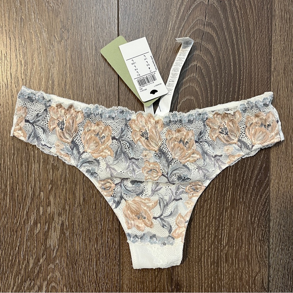 Intimissimi Ephemeral Beauty Brazilian Panties, Size L